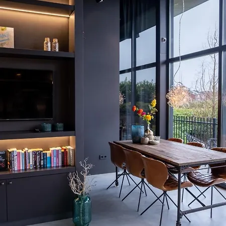 La Marquise Luxe Budel