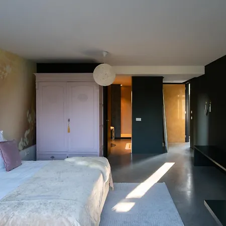 La Marquise Luxe * Budel