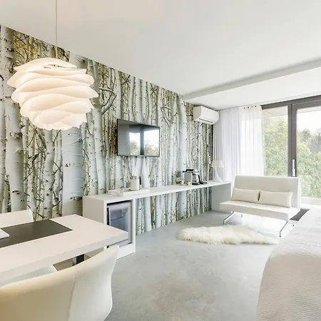 La Marquise Luxe Budel