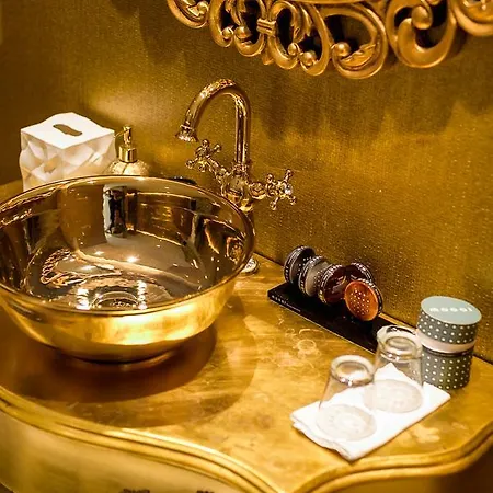 La Marquise Luxe Budel