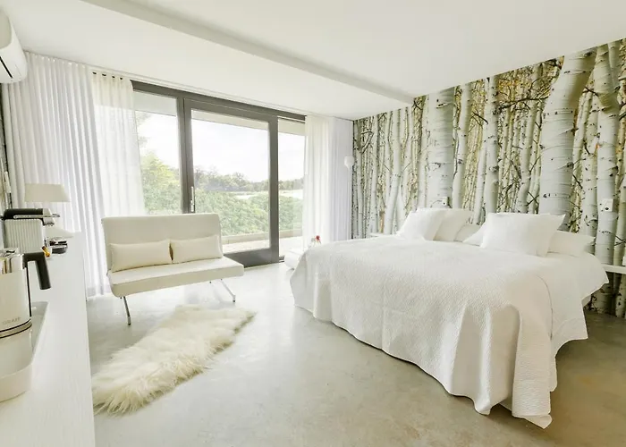 La Marquise Luxe Nyaraló