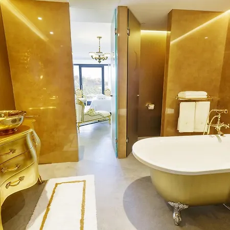 La Marquise Luxe
