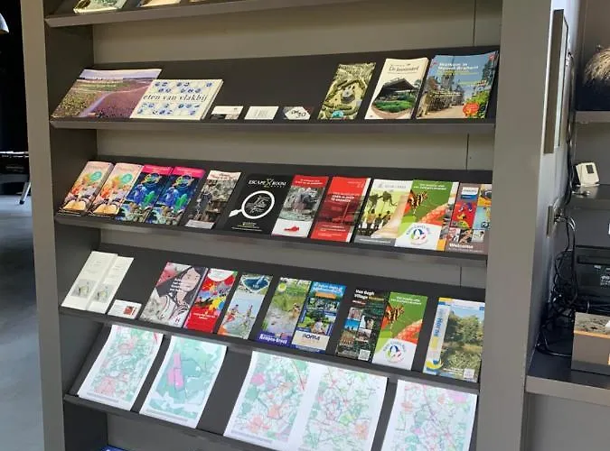 La Marquise Luxe * Budel