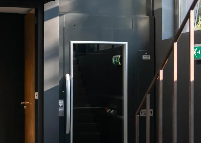 La Marquise Luxe * Budel